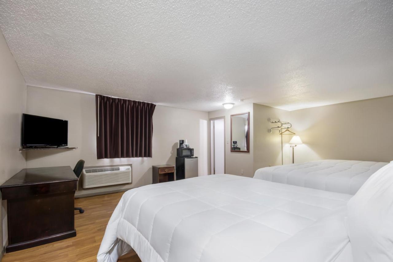 Americas Best Value Inn Woodward At 8Th St Zewnętrze zdjęcie