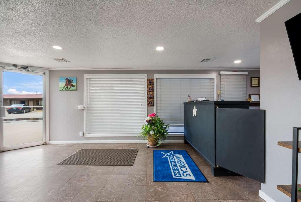 Americas Best Value Inn Woodward At 8Th St Wnętrze zdjęcie